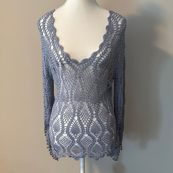 Vintage Y2K The Limited Periwinkle Hand knit long sleeve Crochet Top. Size Small - Picture 1 of 7